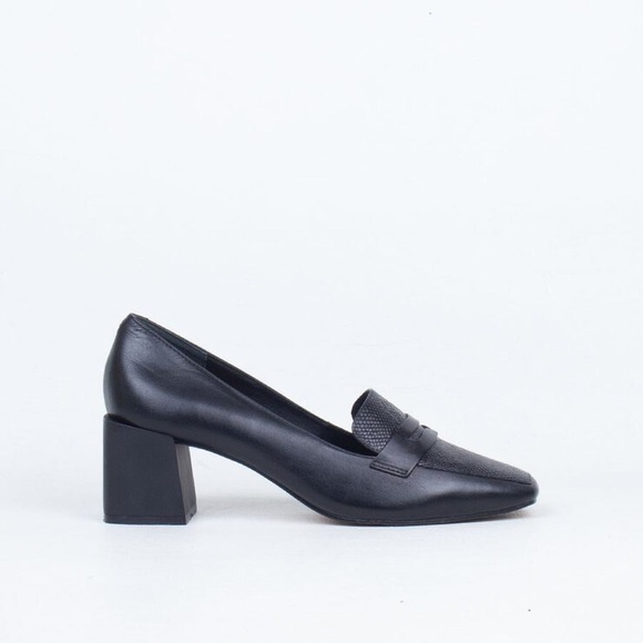 Martinez Valero Shoes - Martinez Valero Dark Navy Leather Block Heel Loafers